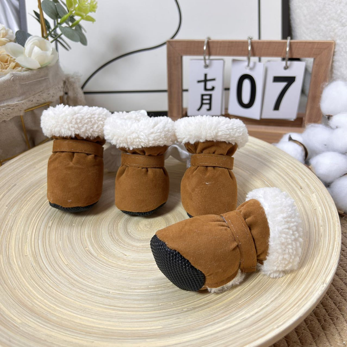 đ„ Hoje, 50 % de desconto!đ±đ¶Botas quentes de inverno para cĂŁes com forro macio de pelĂșcia
