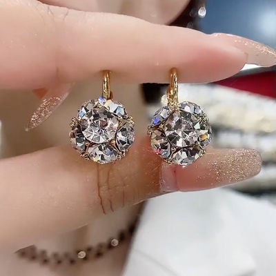 🔥Elegant Crystal Sphere Drop Earrings