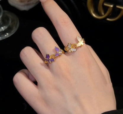 Golden thermochromic magnetic butterfly necklace