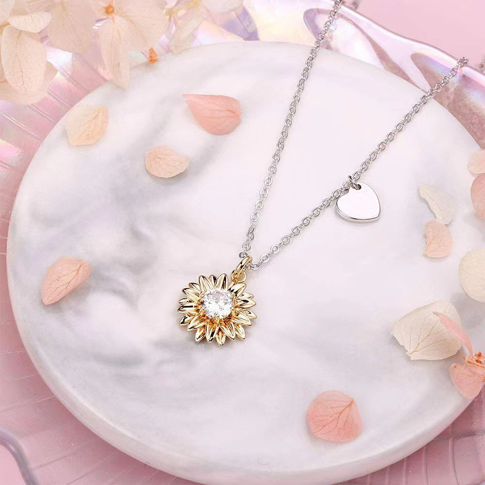 Elegant and Exquisite Sunflower Necklace with Premium Feel