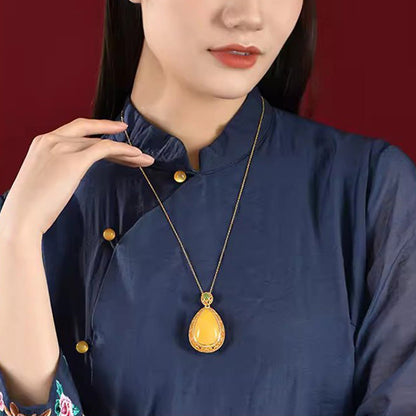🔥Elegant Lucky Flower Pendant Necklace
