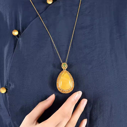 🔥Elegant Lucky Flower Pendant Necklace
