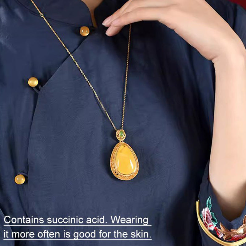 🔥Elegant Lucky Flower Pendant Necklace