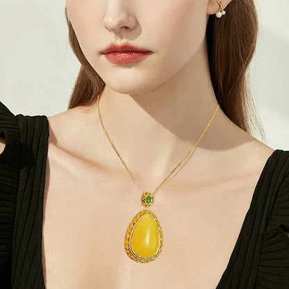 🔥Elegant Lucky Flower Pendant Necklace