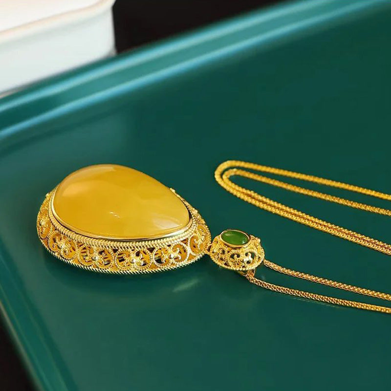 🔥Elegant Lucky Flower Pendant Necklace