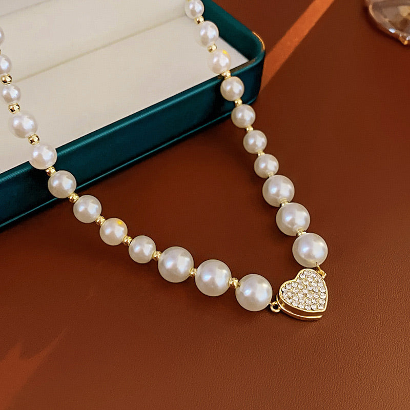 Collection of love - diamond-set magnetic attraction love pearl necklace