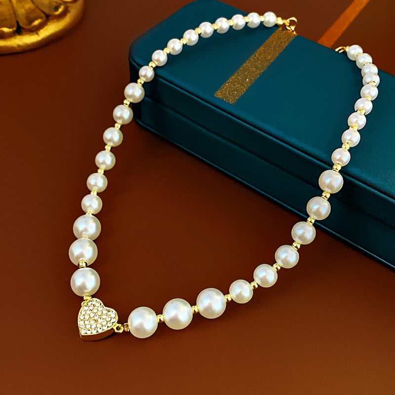 Collection of love - diamond-set magnetic attraction love pearl necklace
