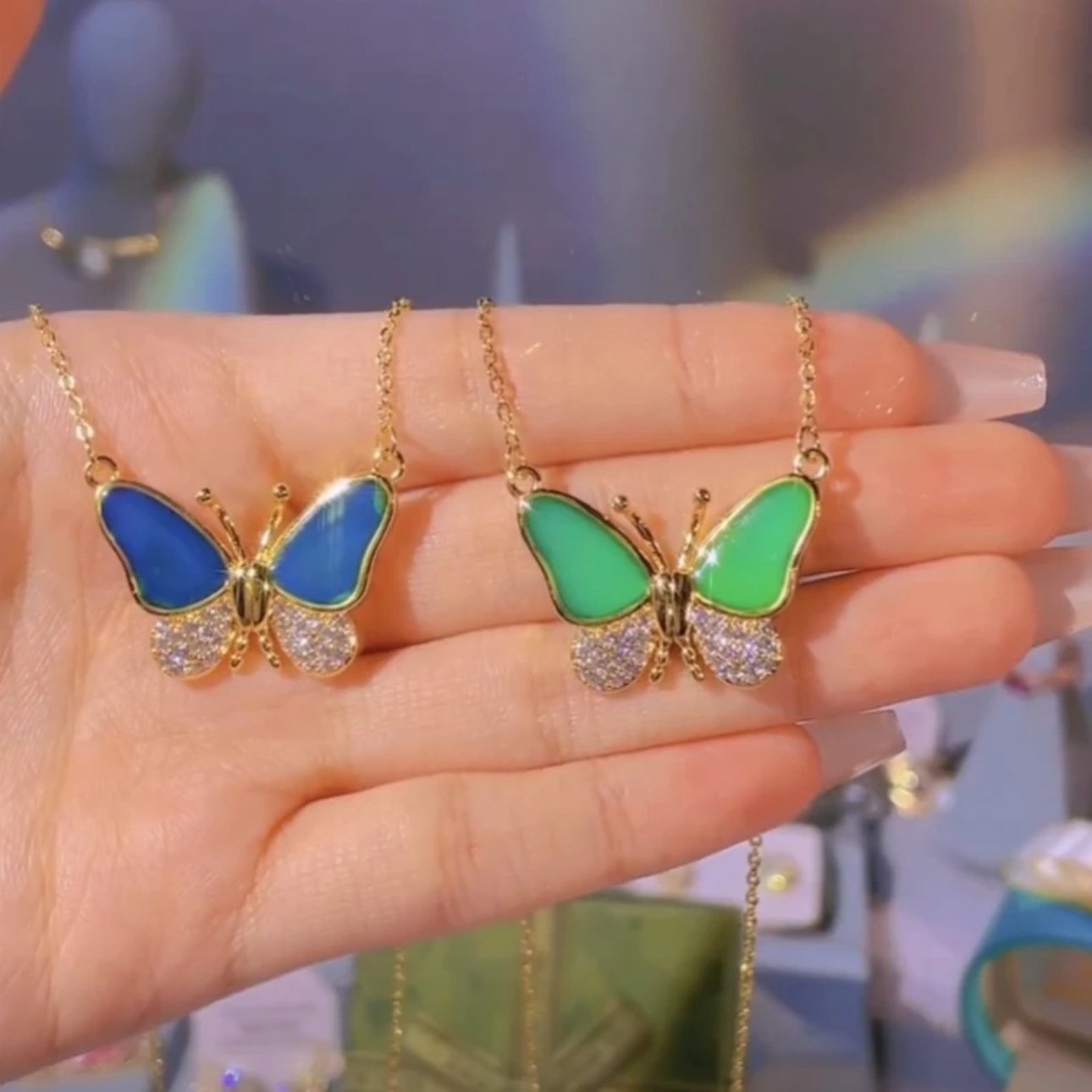 Golden thermochromic magnetic butterfly necklace