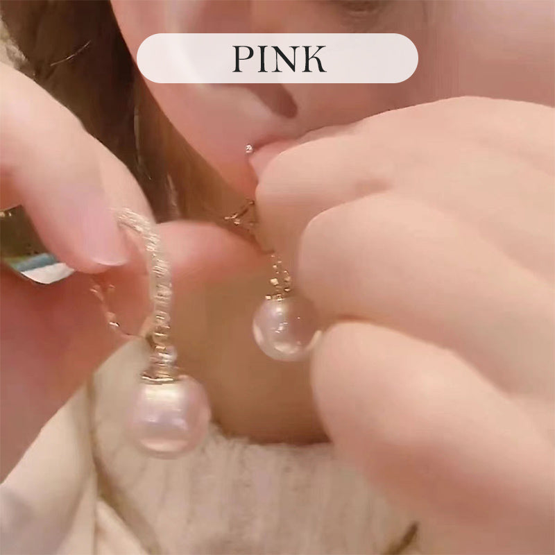 Elegant and light pearl earrings