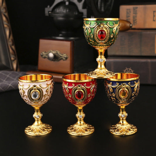 🎁 Exquisite Vintage Engraved Wine Goblet