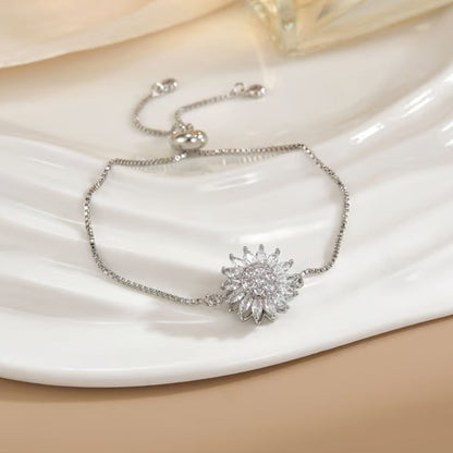 Elegant and Exquisite Sunflower Necklace with Premium Feel