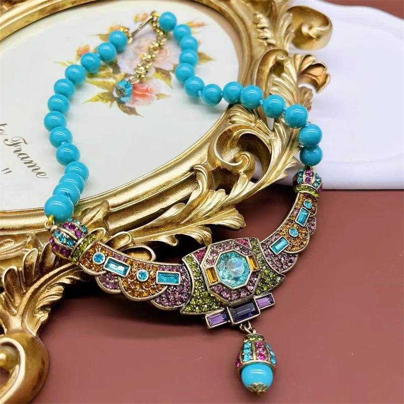 Medieval Jewelry Stone Turquoise Necklace Retro Light Luxury Necklace