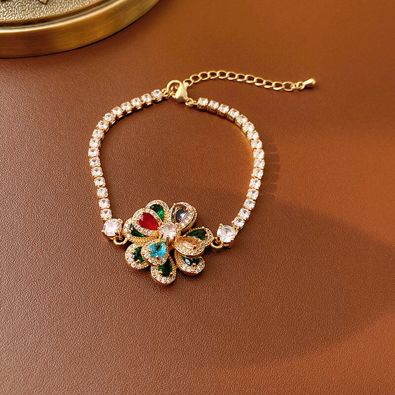 Luxury Floral Pendant Necklace, Earrings and Bracelet